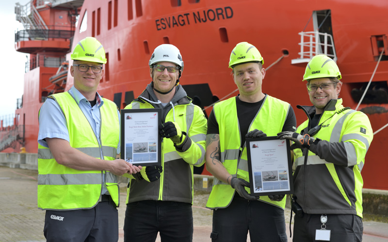 L R Brian Kristiansen (Master-ESVAGT), George-Collins (Paramedic International SOS), 
                    Morten Boysen (Able Seaman ESVAGT), Lasse Lausen (Able-Seaman-ESVAGT)